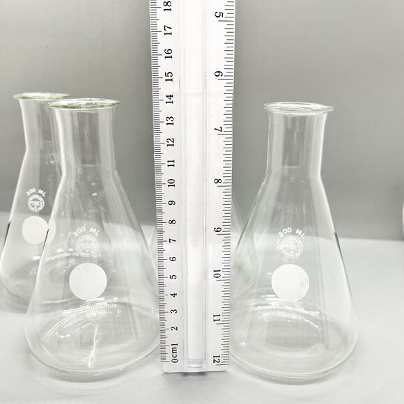 Vintage 300 ml Pyrex Erlenmeyer Flask Beaker Glass Lab Chemistry USA Heat School - Picture 4 of 5